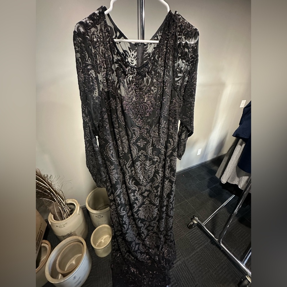Adrianna Papell Black and Gray Long Sleeve Dress